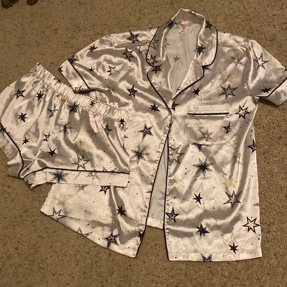Extra Small Women’s Victoria Secret Pajama Set
